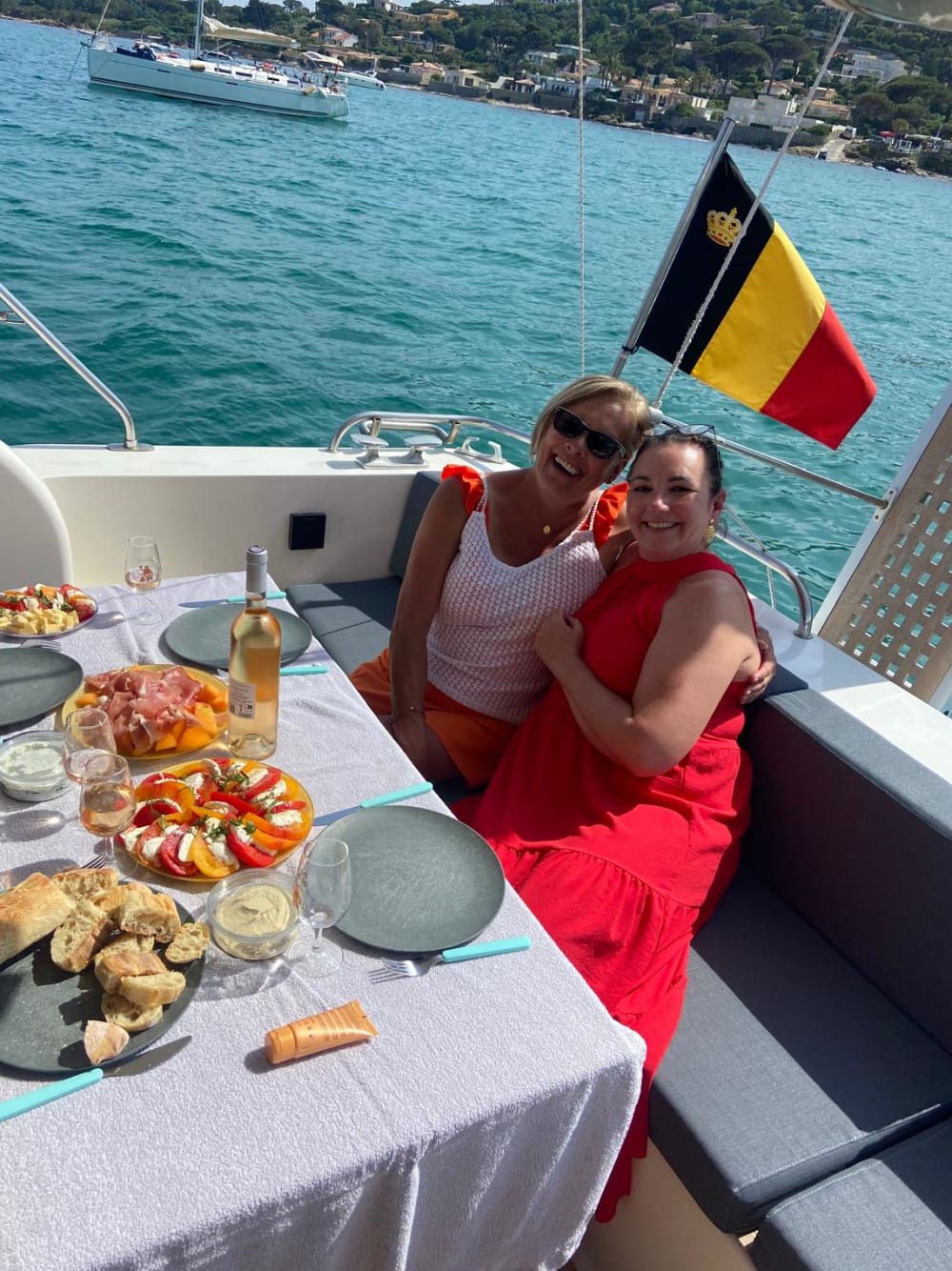 Riviera Escape: 8-Hour Cruise to Pampelonne & Cap Taillat