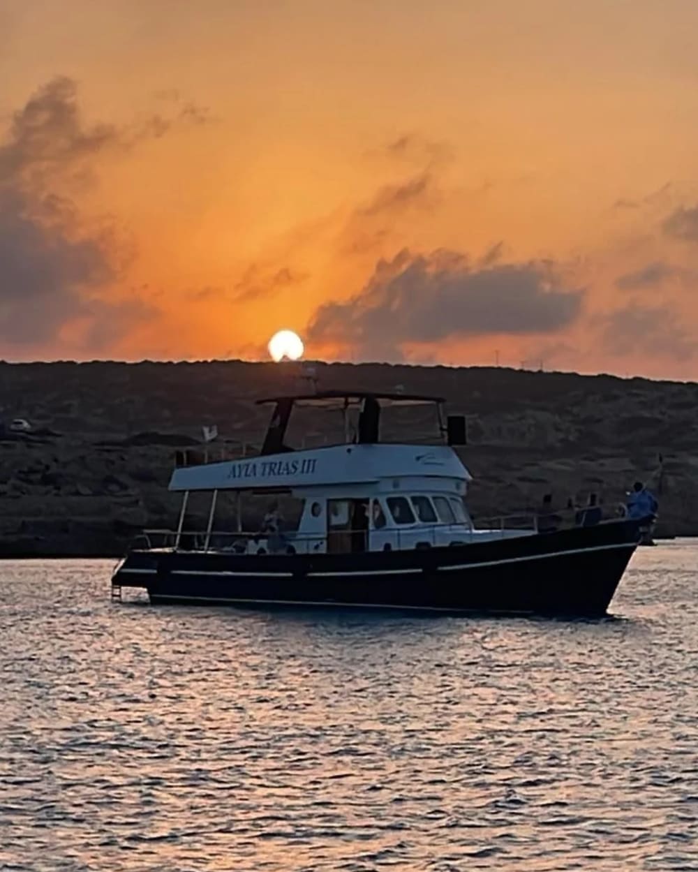 NOLEGGIO PRIVATO ALLA LAGUNA BLU DI PROTARAS
ATMOSFERA AL TRAMONTO