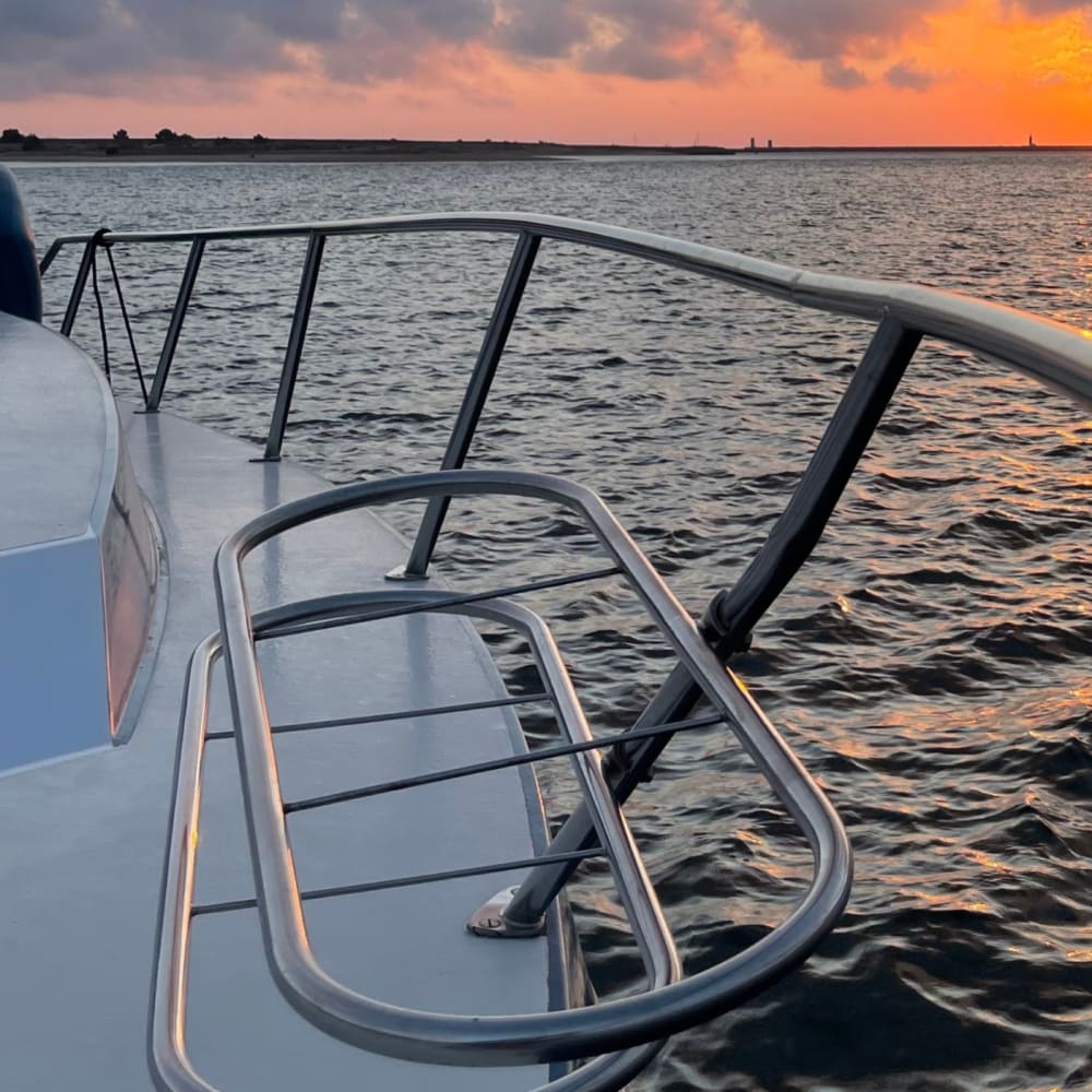 Porto: Cruzeiro Golden Hour – Pôr do Sol Mágico no Rio Douro