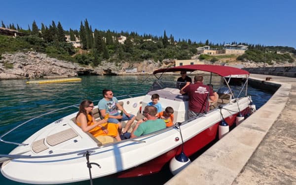 Tour privato in barca di 8 ore alle Isole Elafiti