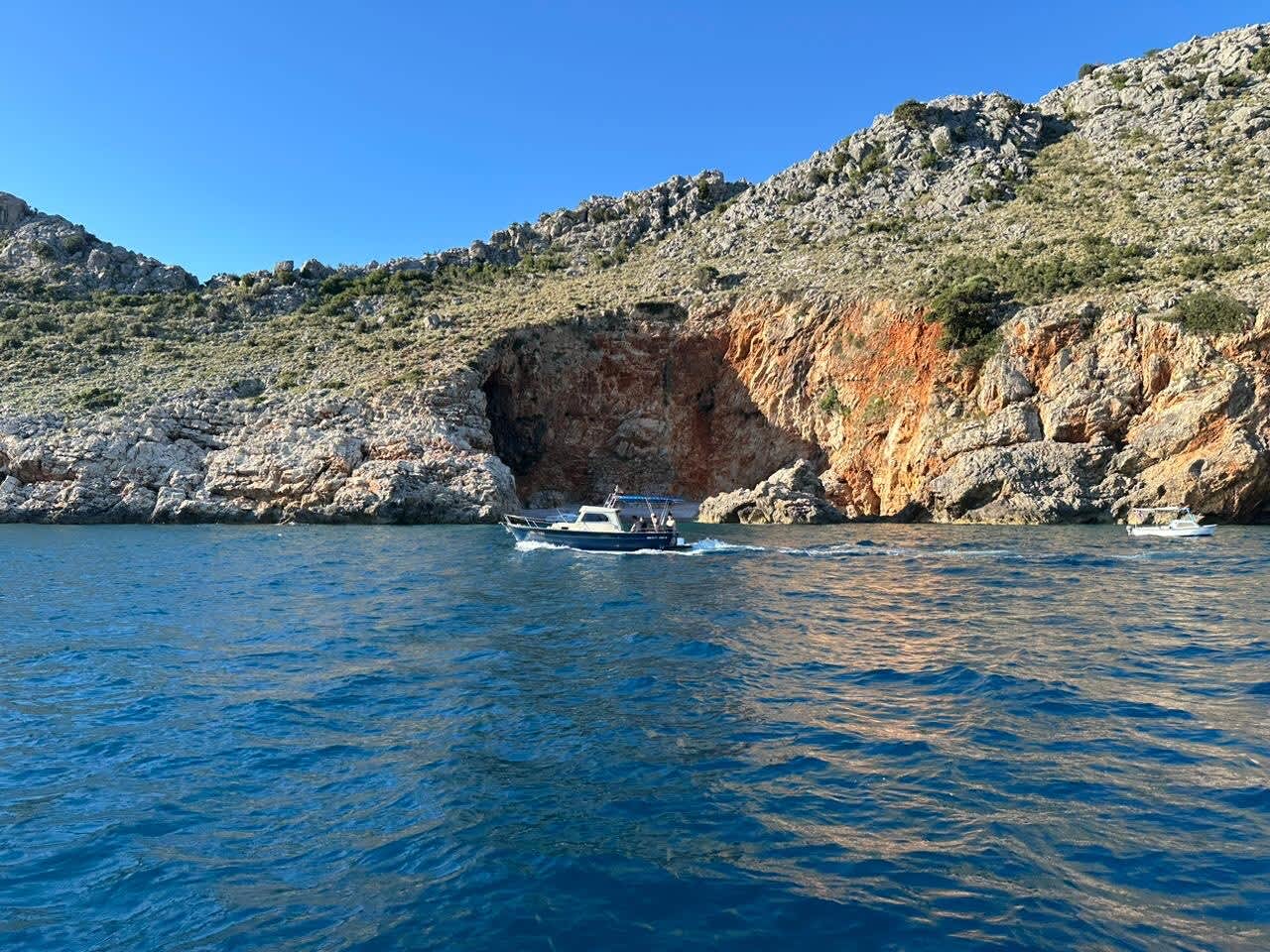 Private boat trip around Bar on a motorboat