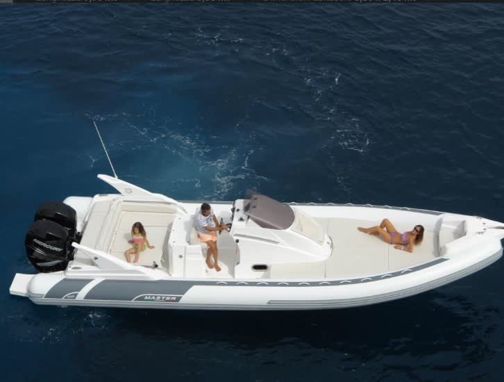 Ein Tag in Cesenatico auf einem Motorboot