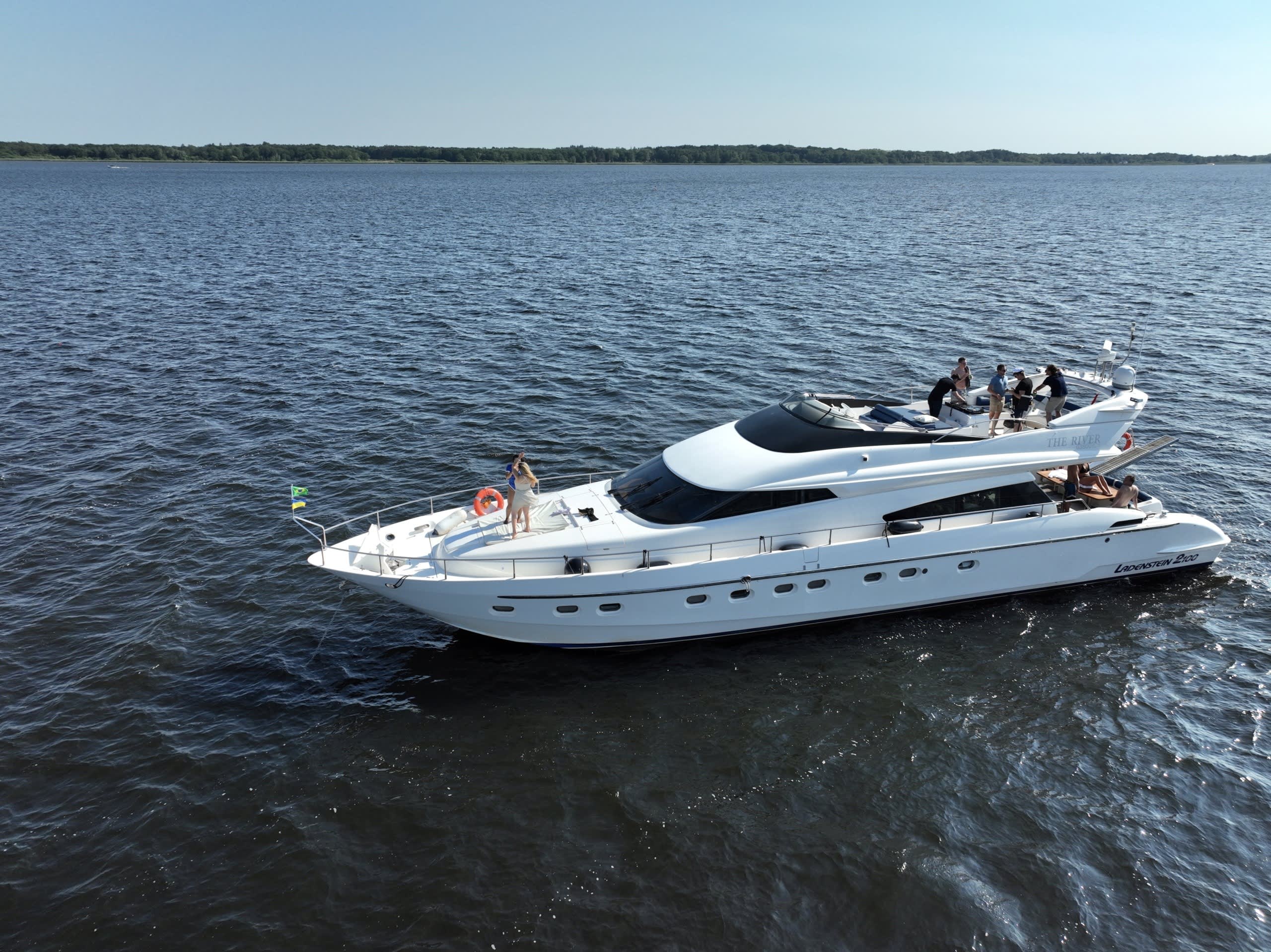 Przeżyj wyjątkowy dzień na wodzie, rozpoczynając w Leystad