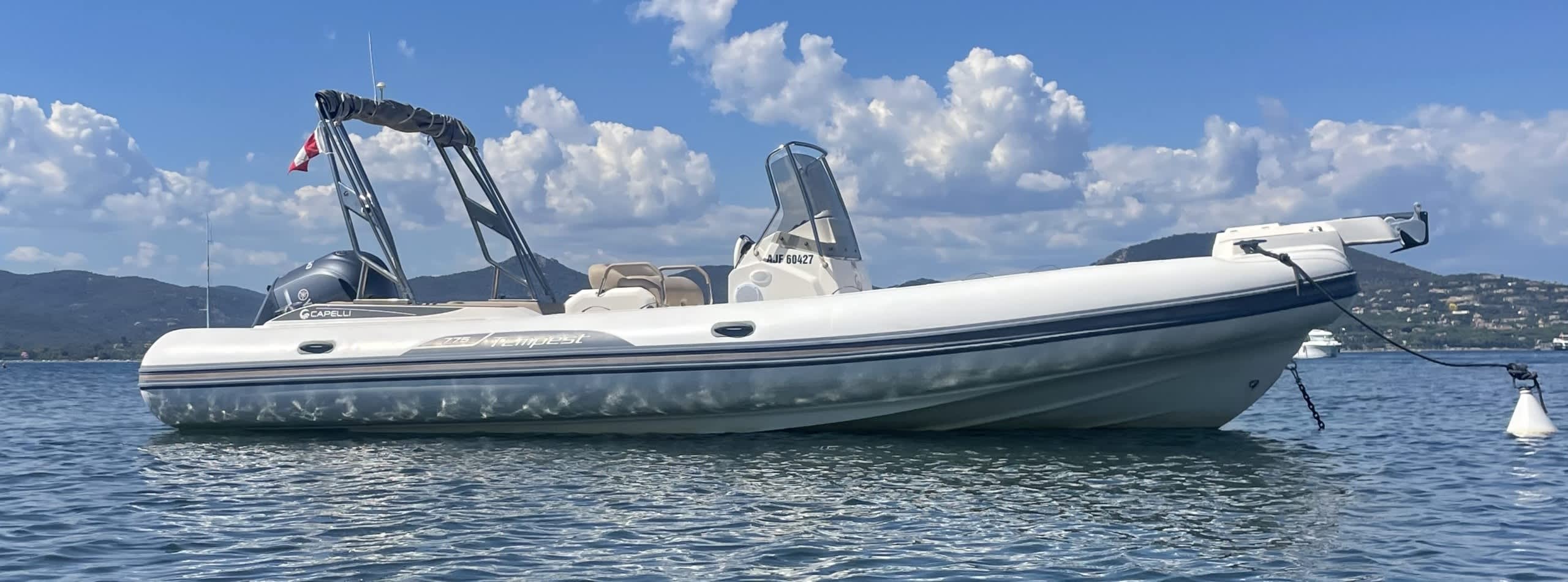 Passeio de meio dia em Saint-Tropez em lancha.