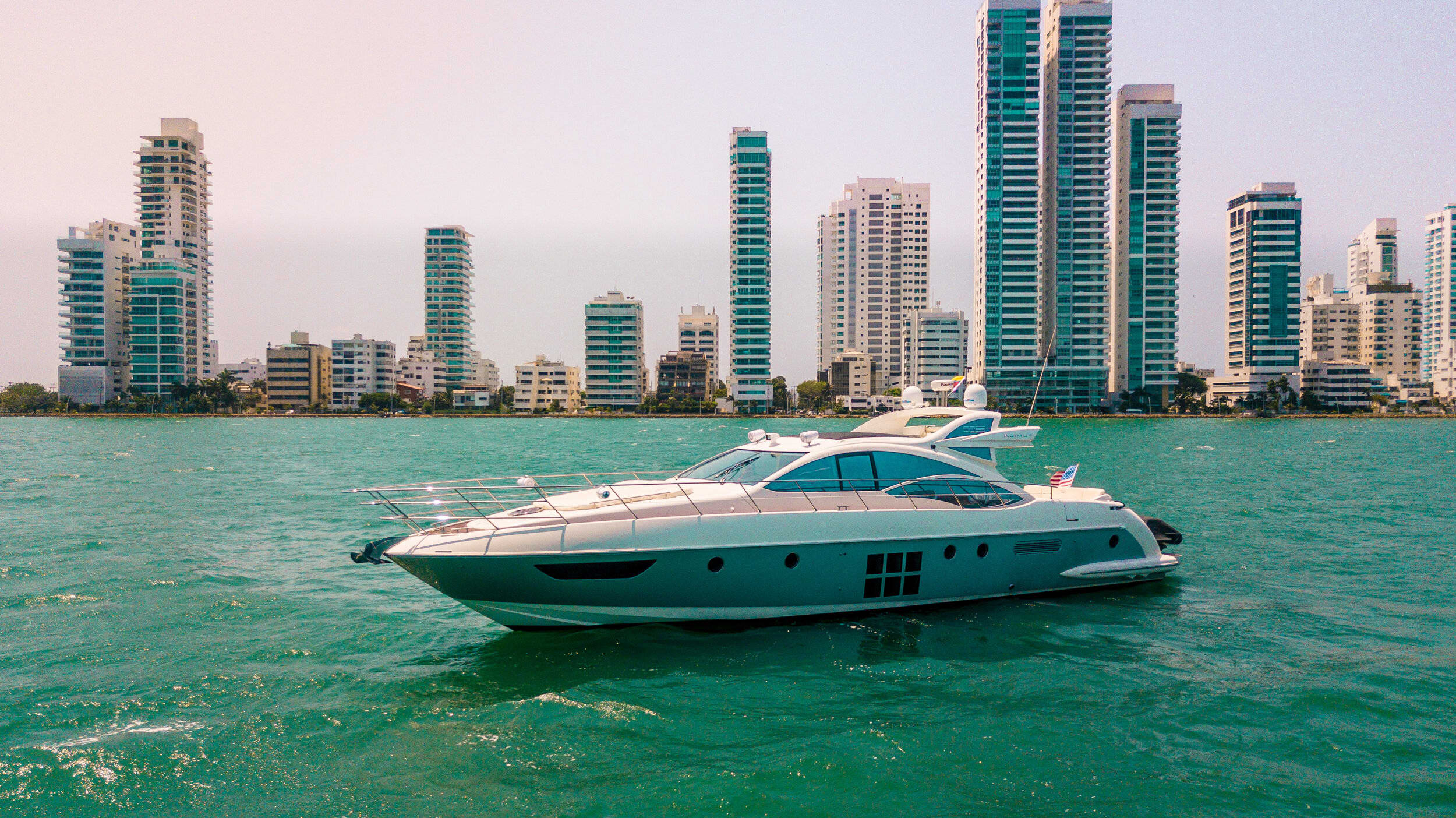62ft Azimut Sunset Cruise Cartagena – Private Yacht Experience