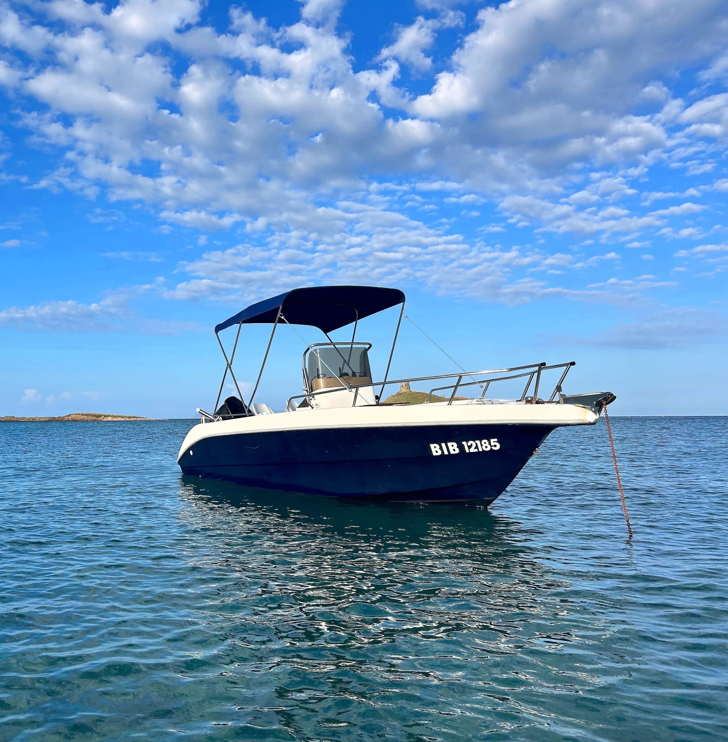 3 Stunden, um Macinaggio mit dem Motorboot zu entdecken