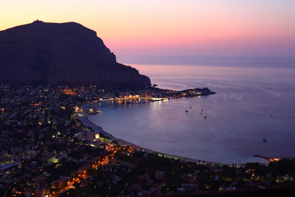 Sunset tour: Mondello's coastal escape