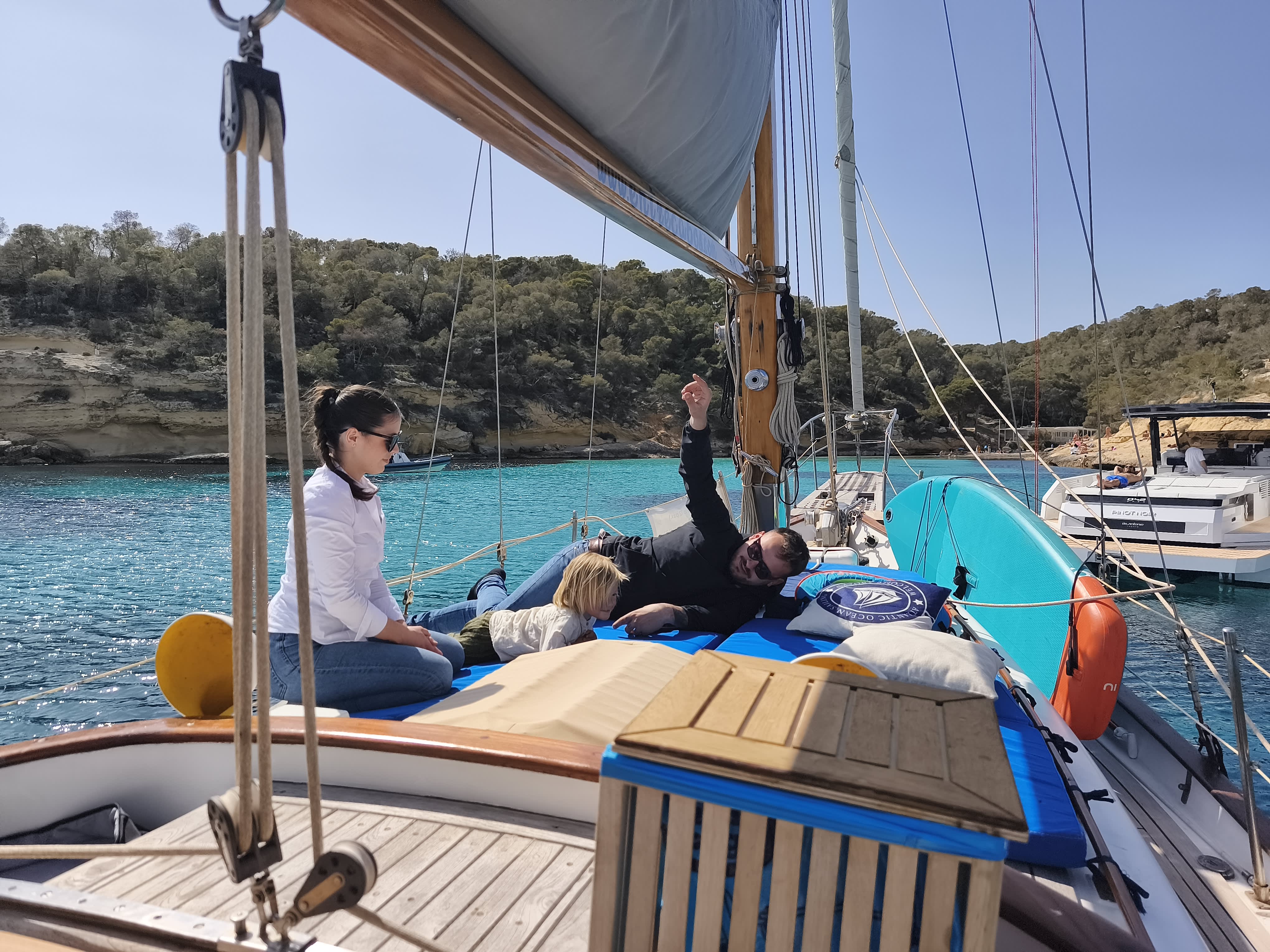 Plano família: compartilhamos e aprendemos com um dia a bordo com nossa família