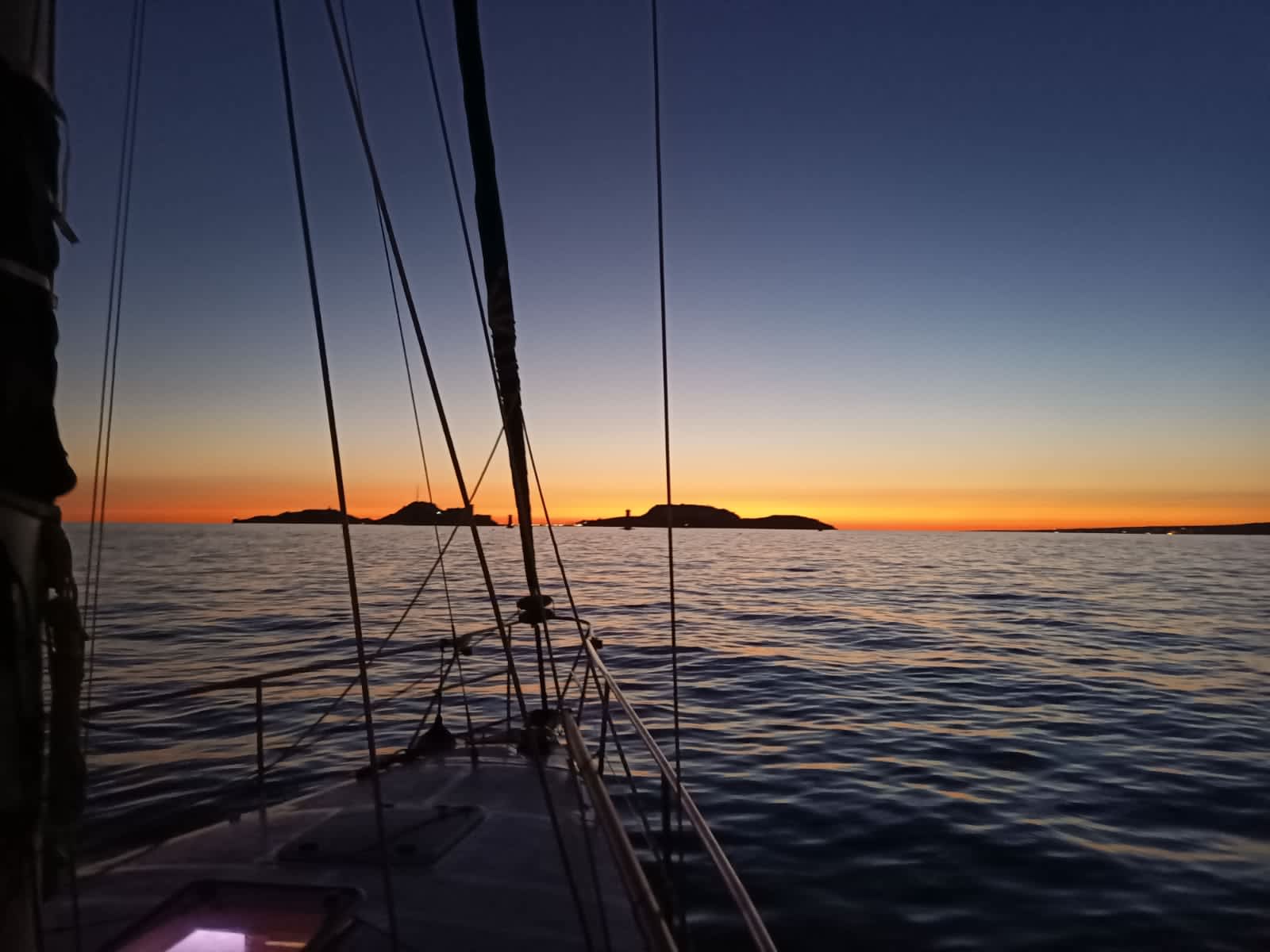 Zonsondergang in de Calanques van Frioul