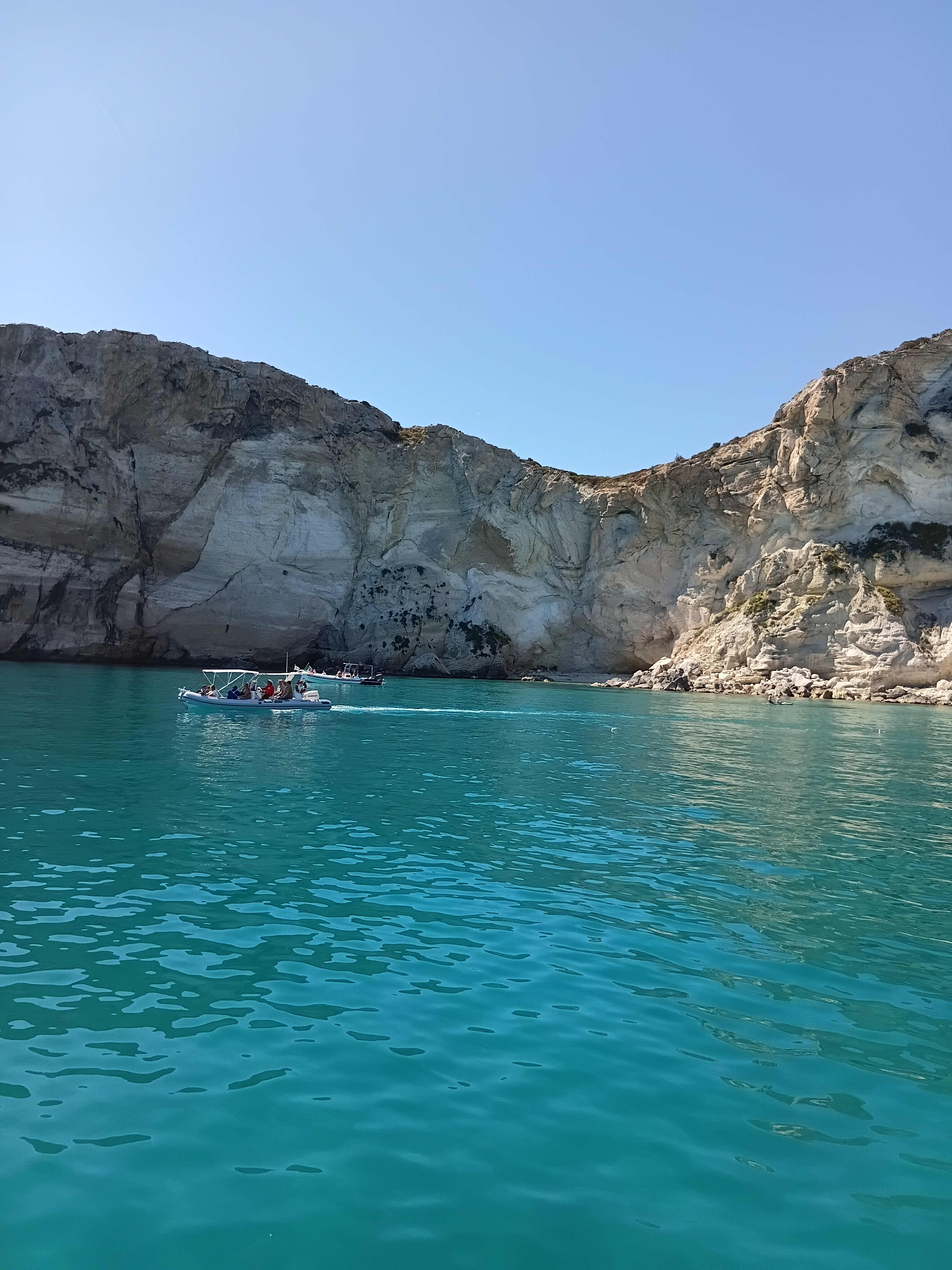 Halvdagskryssning i Cagliaribukten: segla mot horisonten med Prosecco-badstopp.