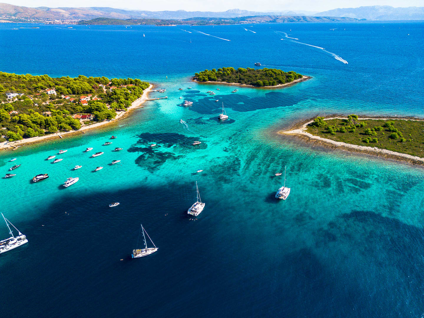 Passeio de lancha privativa de meio dia saindo de Split: Lagoa Azul, Trogir e Čiovo ou Maslinica