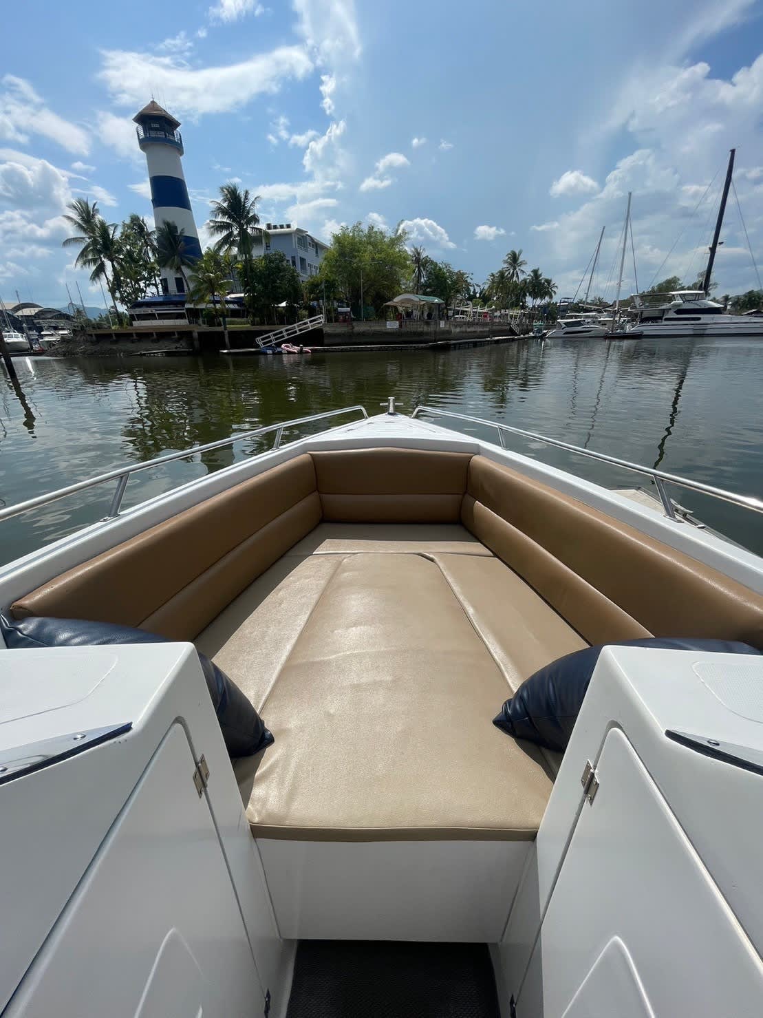 Discover Phuket on a full-day trip on a motorboat