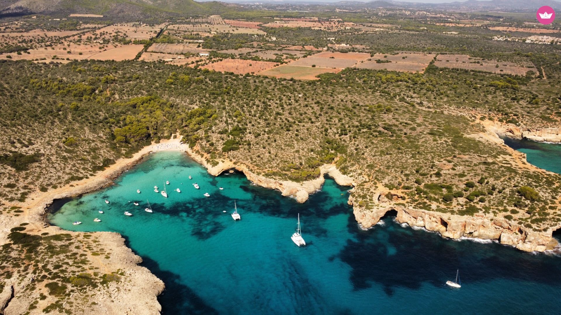 Half-day Sailing Trip – Coves and Turquoise Waters to Discover