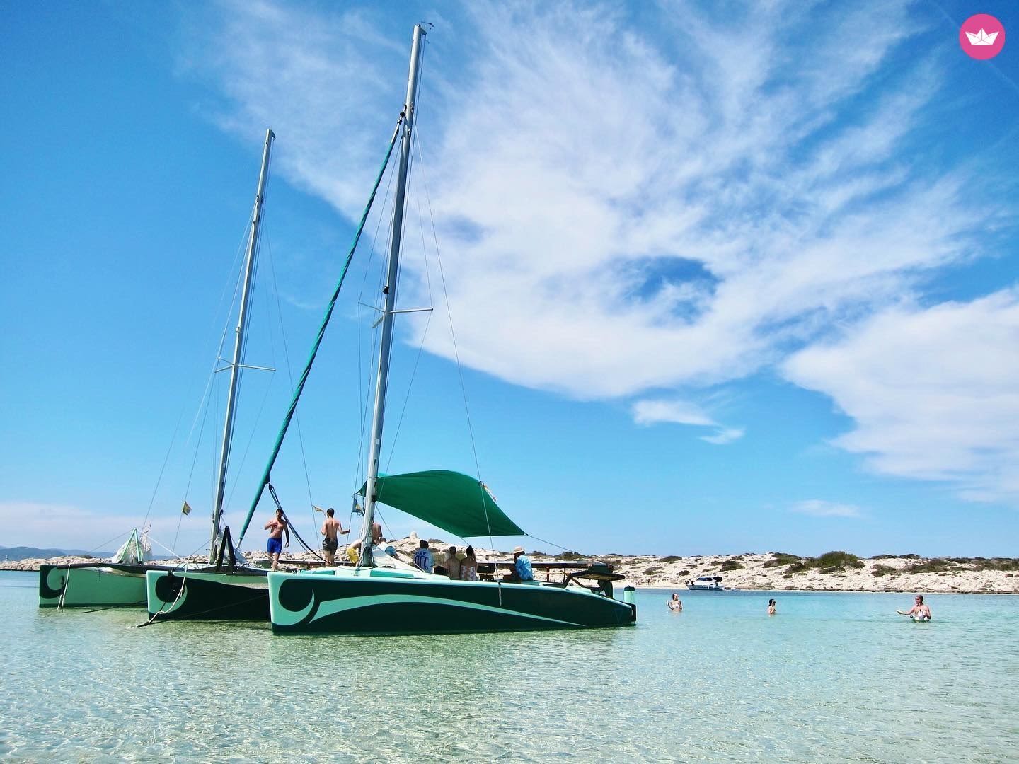 Откройте для себя Марбелью поближе: 7-часовой тур на экологичном катамаране