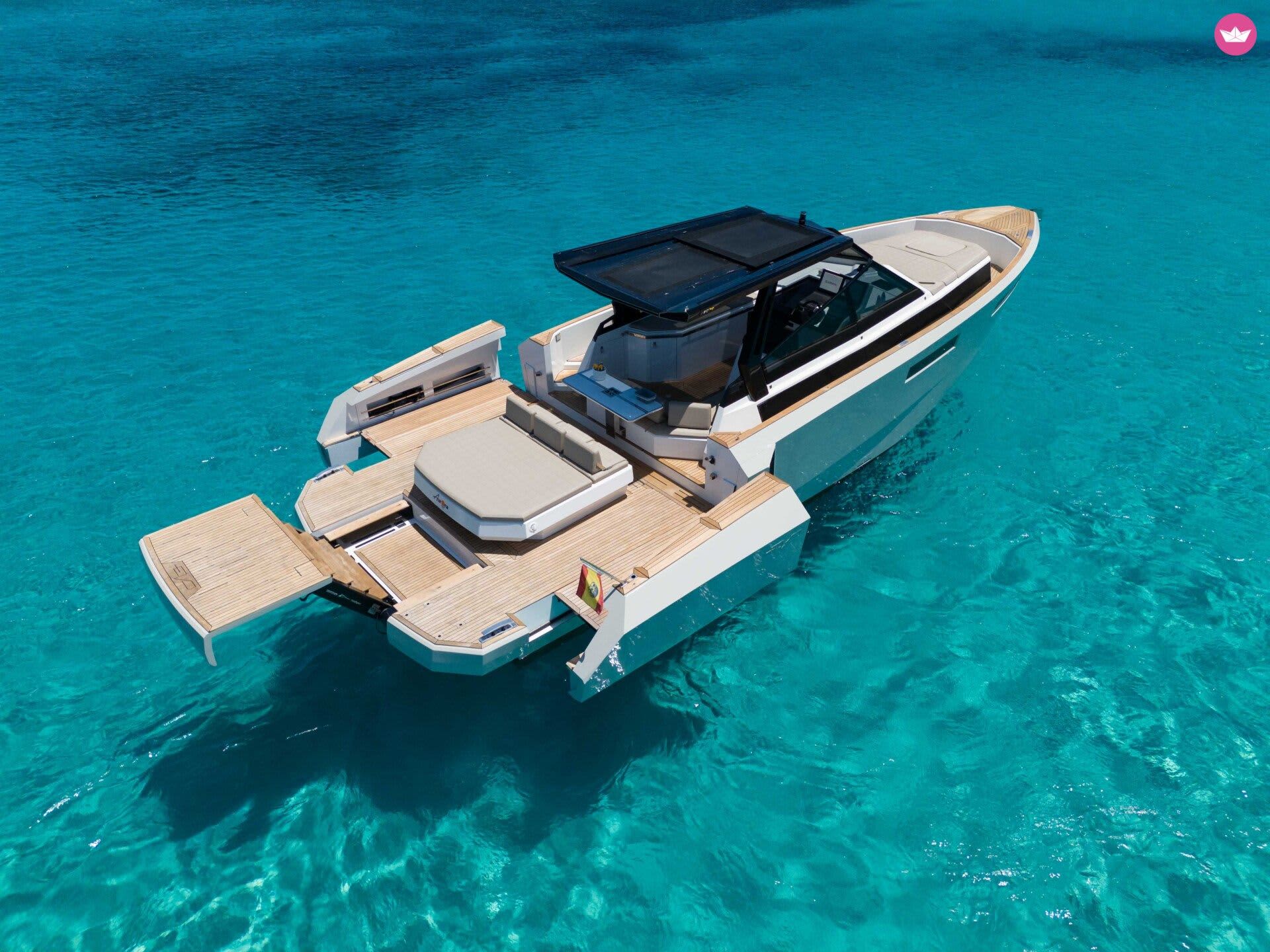 Excursión de un día en yate: Ibiza a Formentera Aguas Cristalinas - 8h