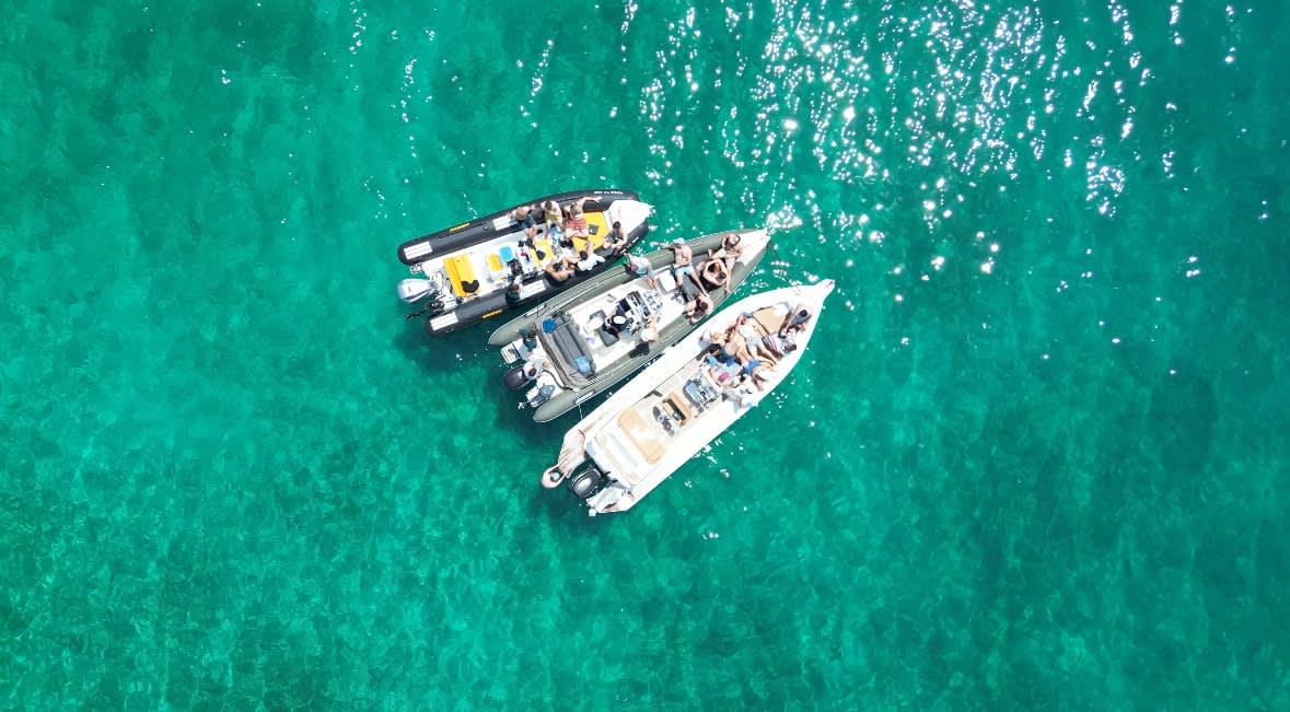 Enjoy 7h on a motorboat to explore Marathon