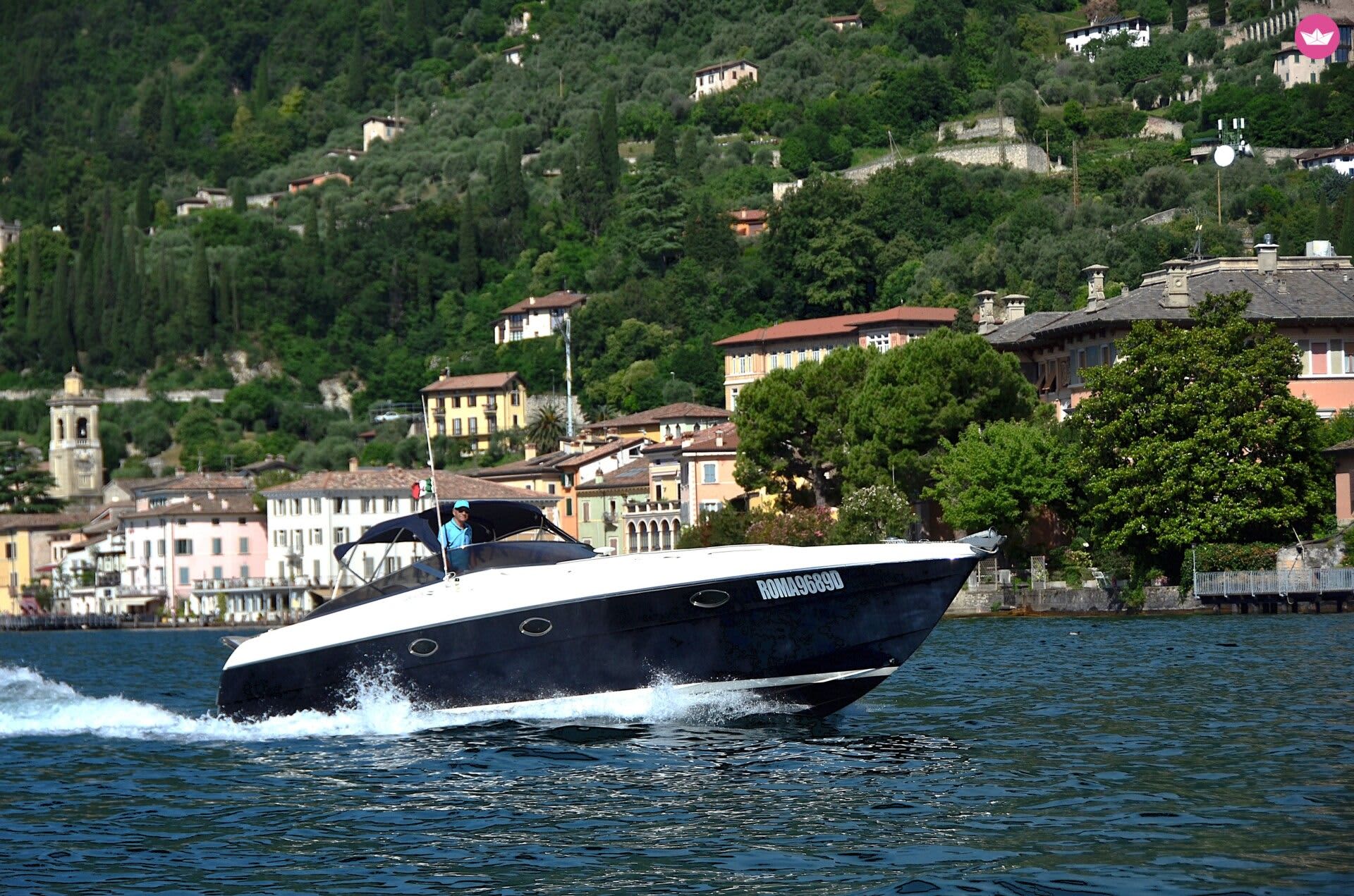 Discover the charm of Lake Garda - Half Day