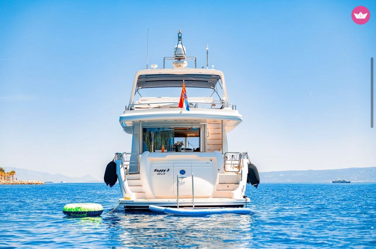 Blue Lagoon & Šolta Luxury Yacht Escape