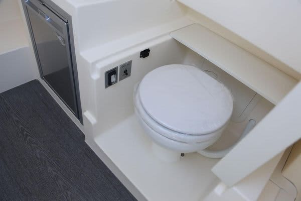 Scopri Cap-d'Ail con un'escursione di un'intera giornata in motoscafo.