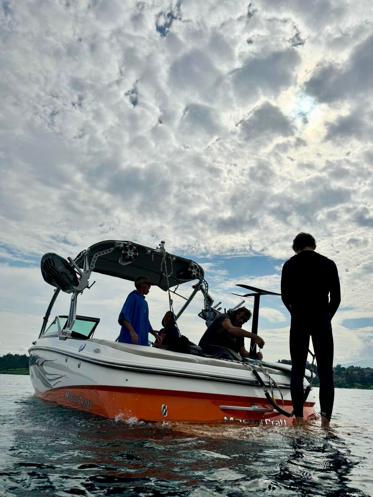 Halbtägige Bootstour in Founex mit einem Motorboot