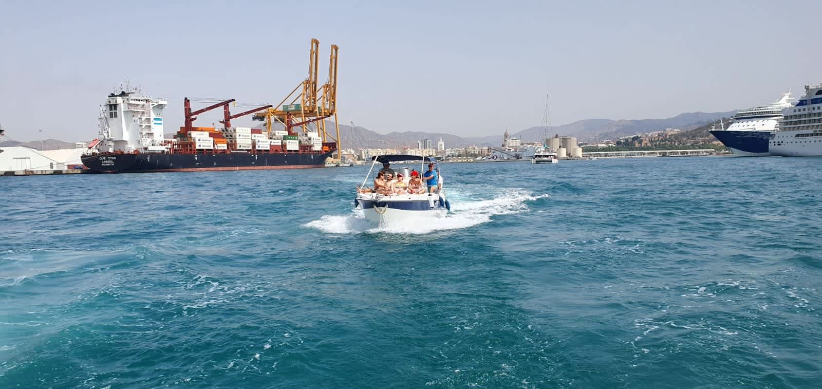 Snorkla, fiska och fira – ett 4-timmars havsäventyr för alla