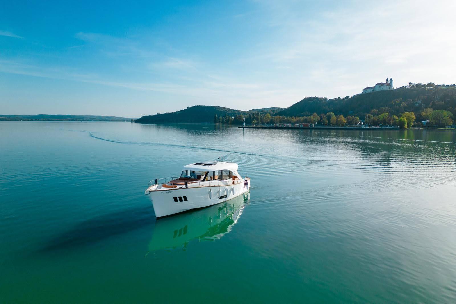 One day in Balatonakarattya on a motorboat