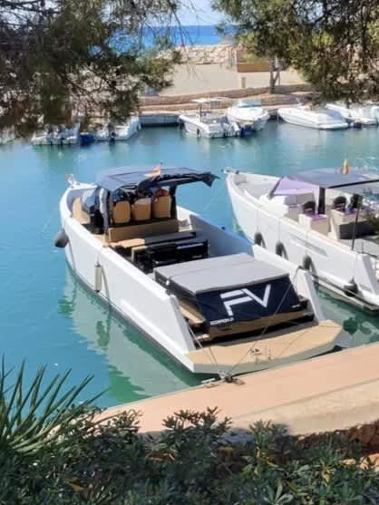 Scorpion Freedom V 50ft (2023) | 900HP Luxury on the Gold Coast