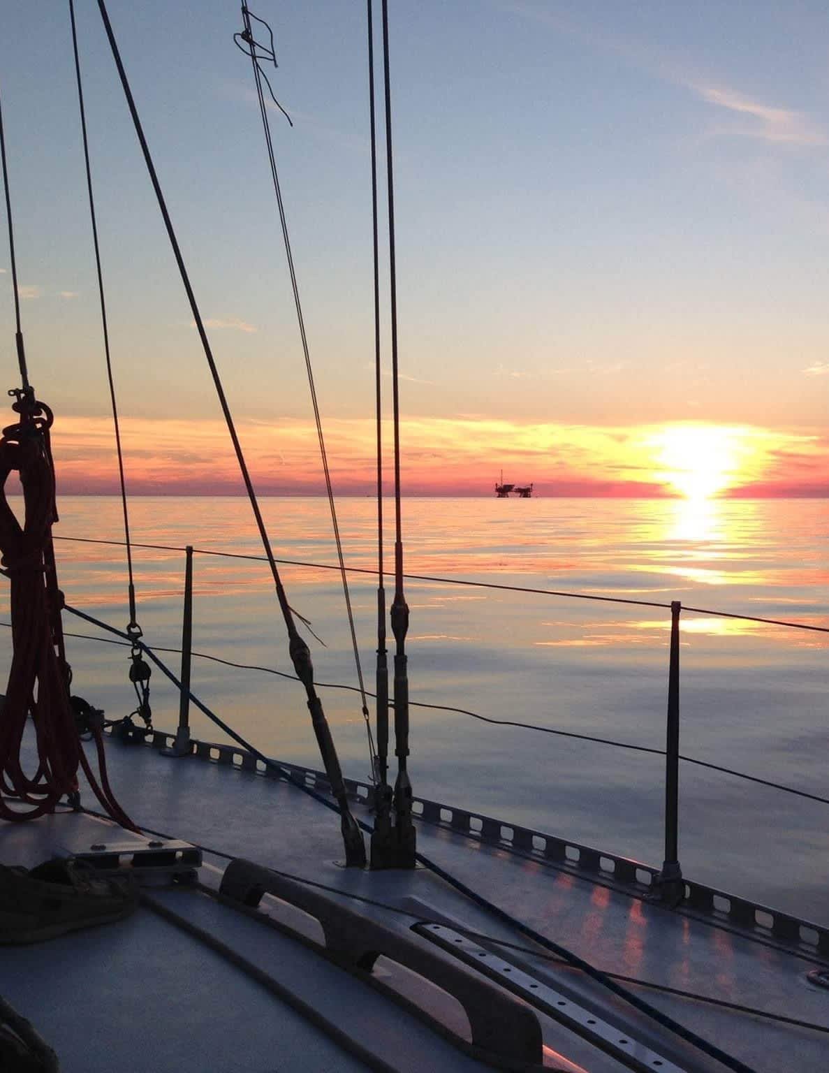 Απεριτίφ ηλιοβασιλέματος κάτω από το όρος Gabicce