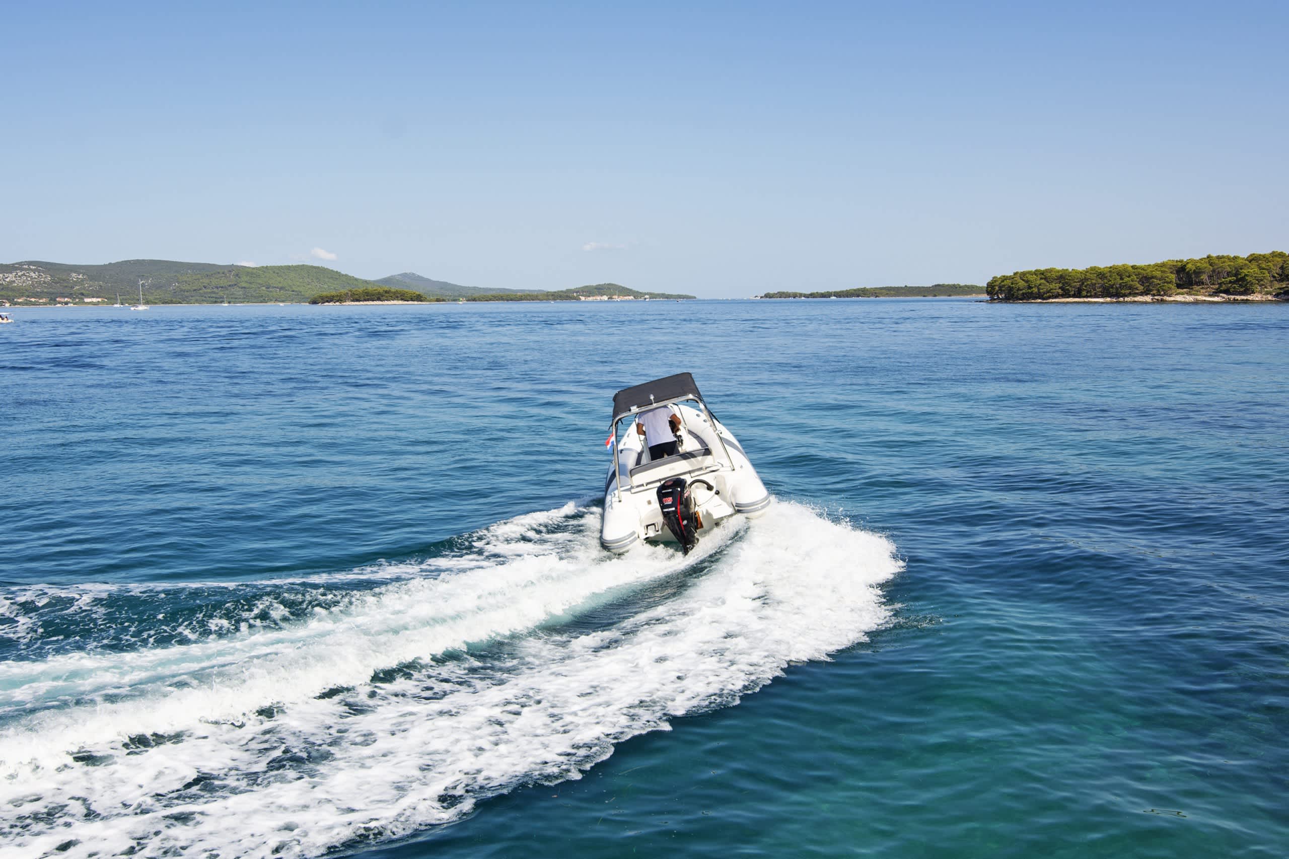 4-godzinny rejs statkiem o zachodzie słońca – Magia kanału Pašman