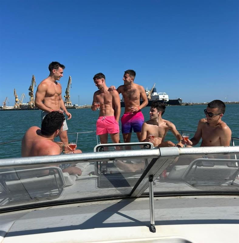 Cover of activity #9449