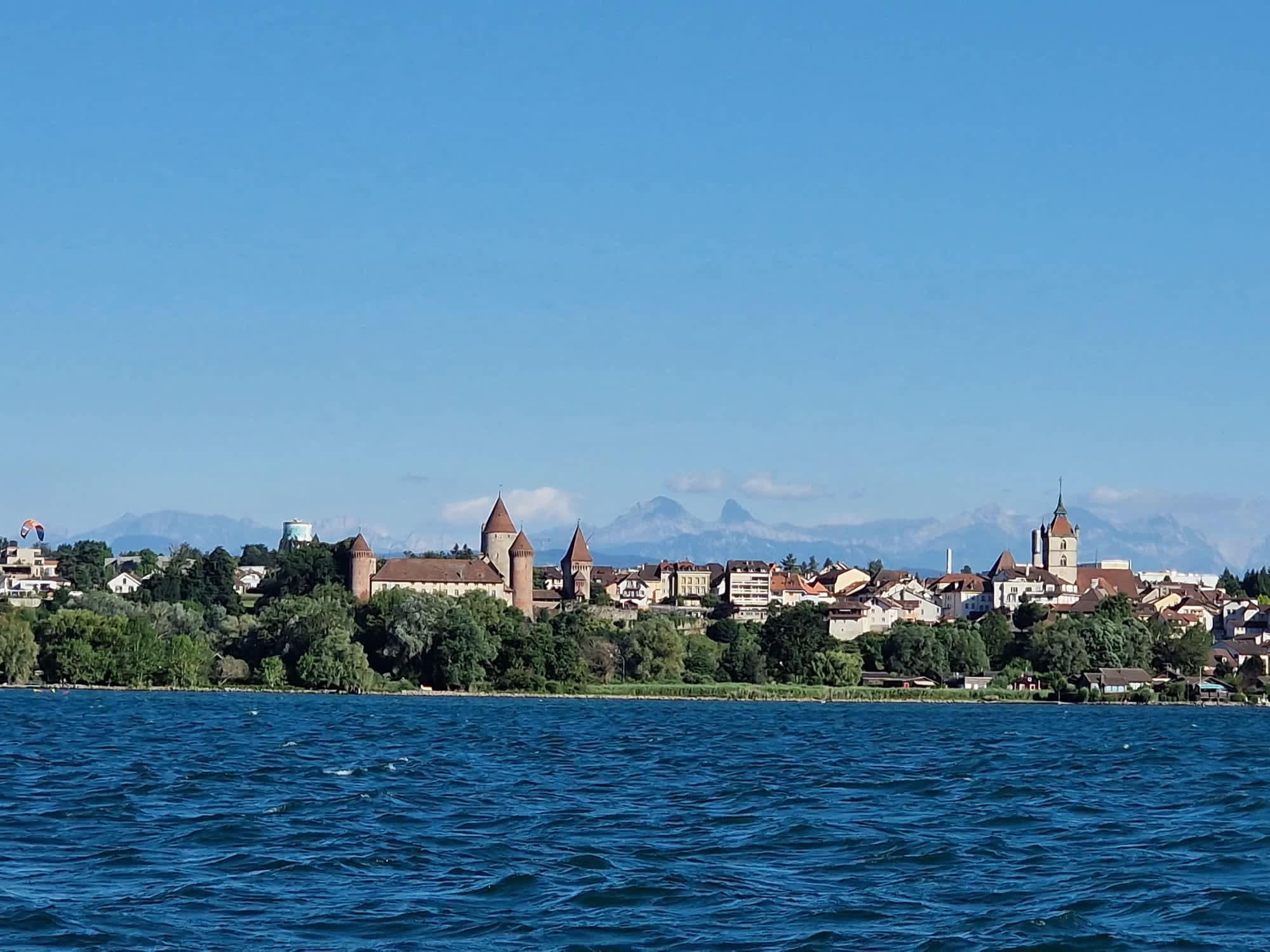 Coastal Cruise – Discovering Estavayer from Portalban (3 hours).