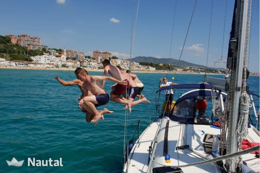 Fantastischer Tag in einem wunderschönen Segelboot für bis zu 12 Passagiere