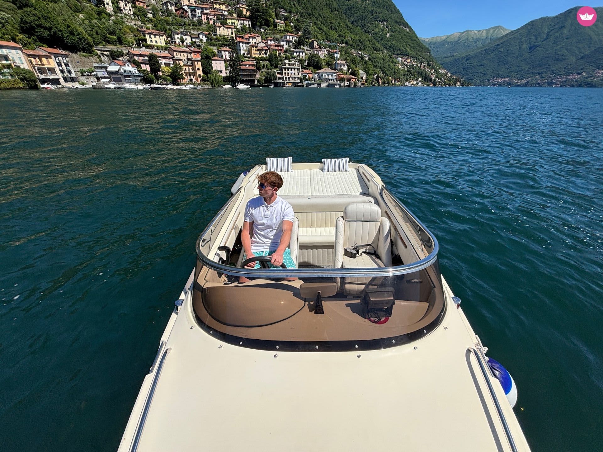 The Enchantment of the Lake at a Glance: A 2.5-Hour Tour from Cernobbio