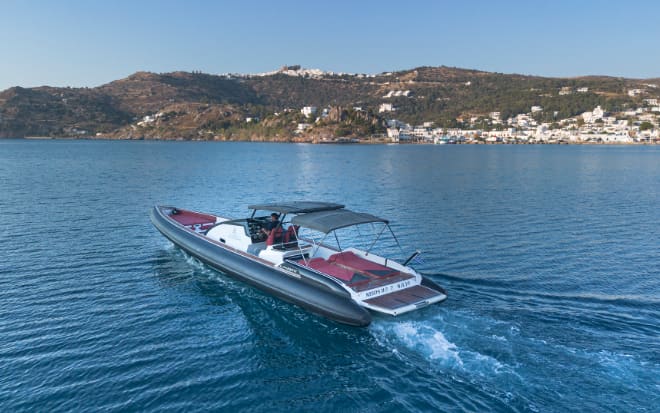 Całodniowa ucieczka na Morze Egejskie do Aspronisi, Platis Gyalos i Arki – pływanie, zwiedzanie i kolacja