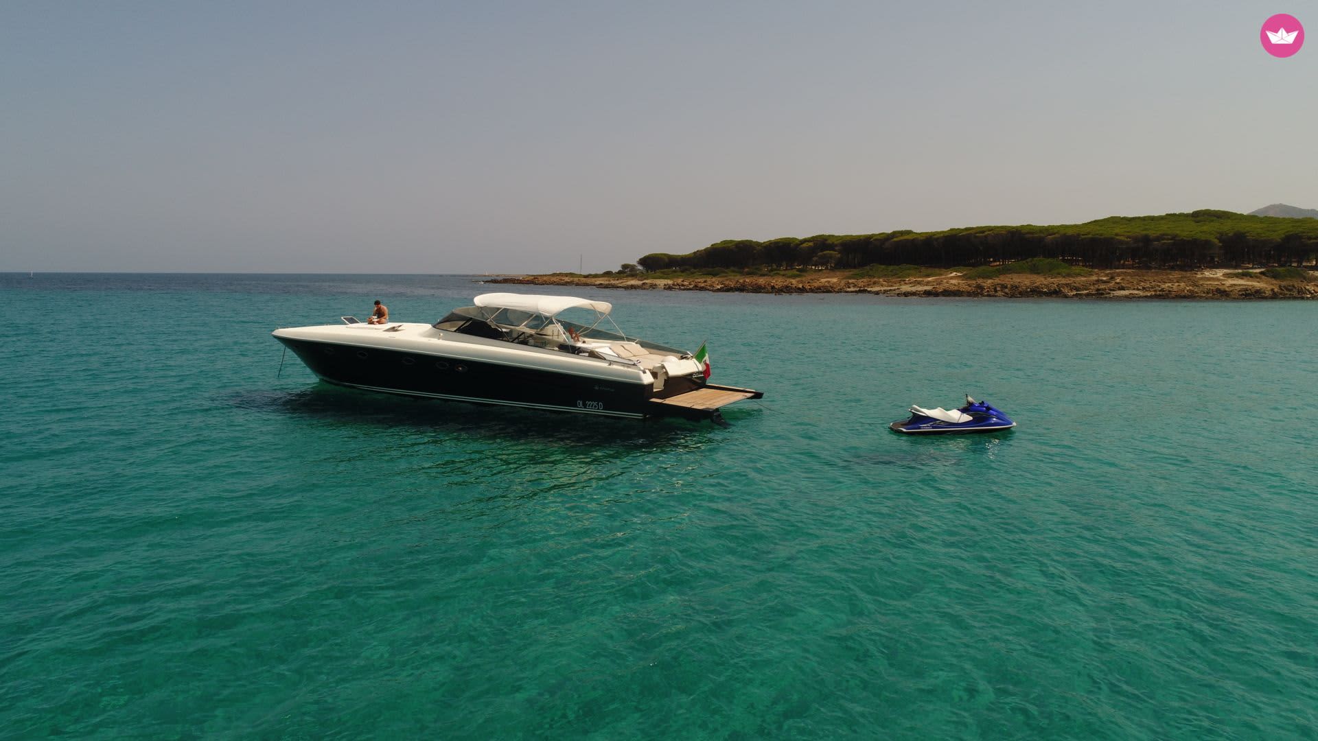 Emerald super luxury crossing the islands