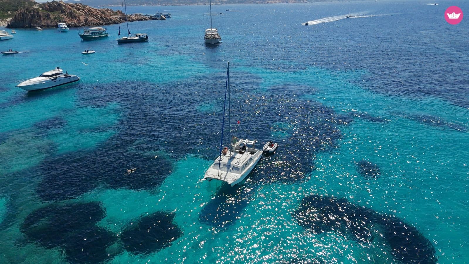 Rejs katamaranem na Wyspy Maddalena z lunchem i sardyńskim aperitifem