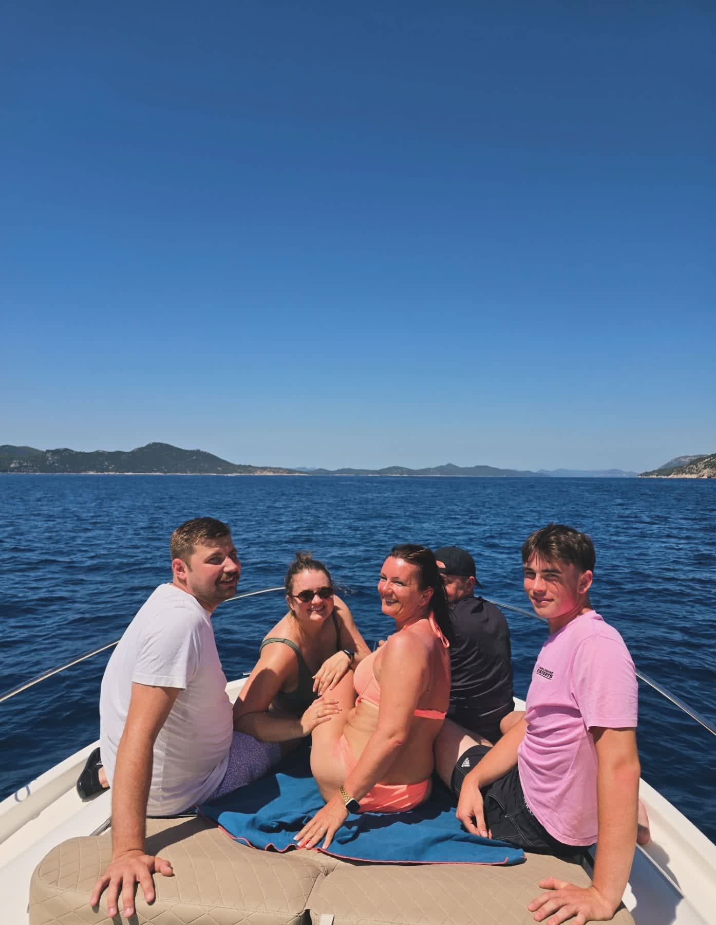 Экспресс-поездка на Элафитские острова – 4 часа