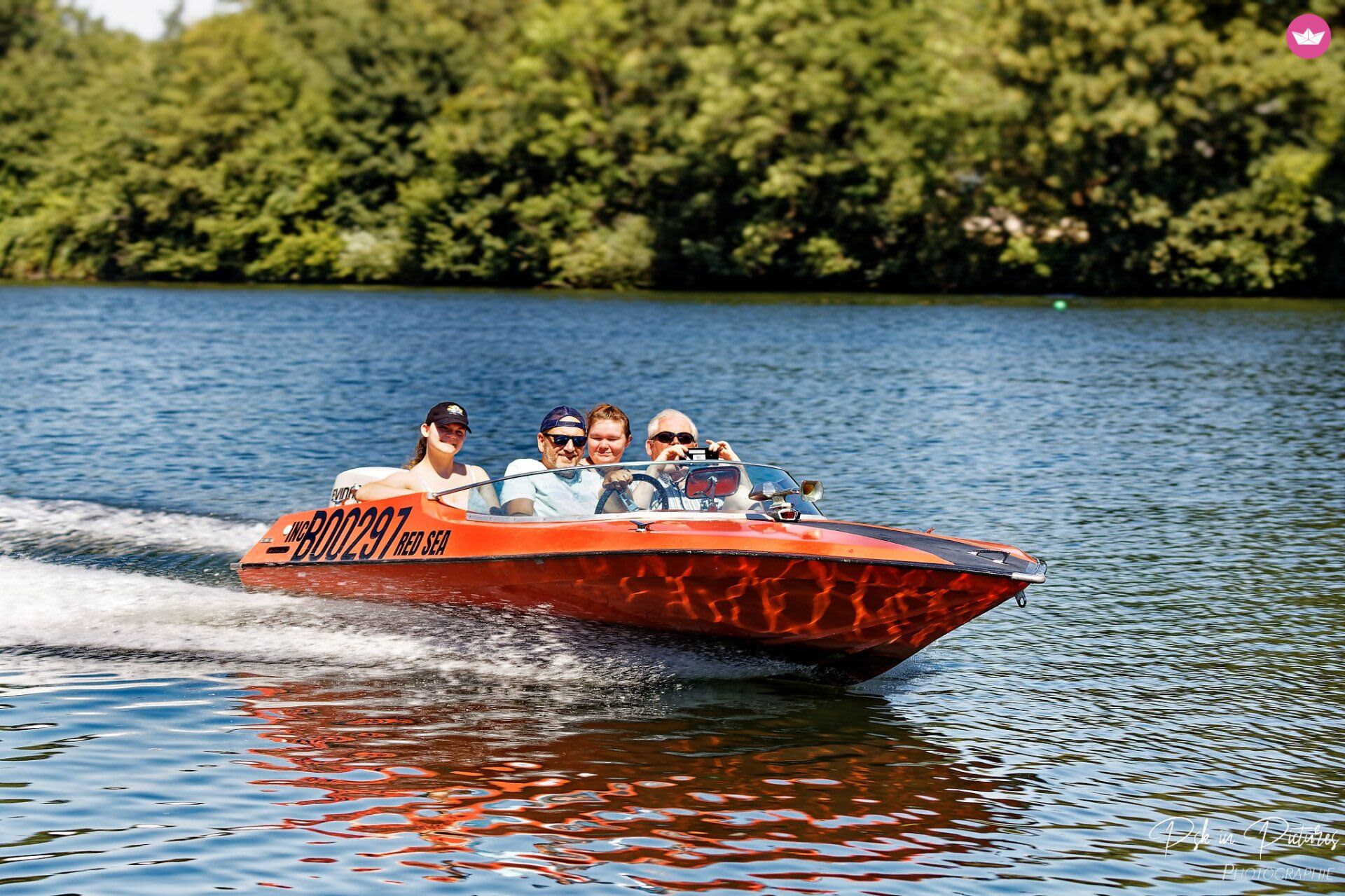 Namur Sans Amarres / Formule VAUBAN : grand tour de Namur en speedboat vintage (+-2h)
