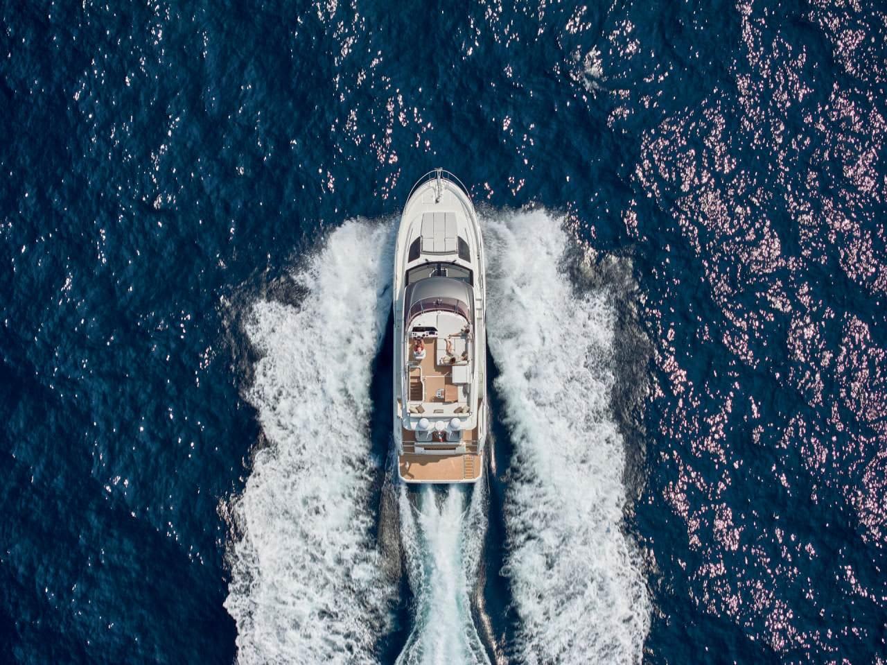 Exceptional Private Cruise – 8 Hours