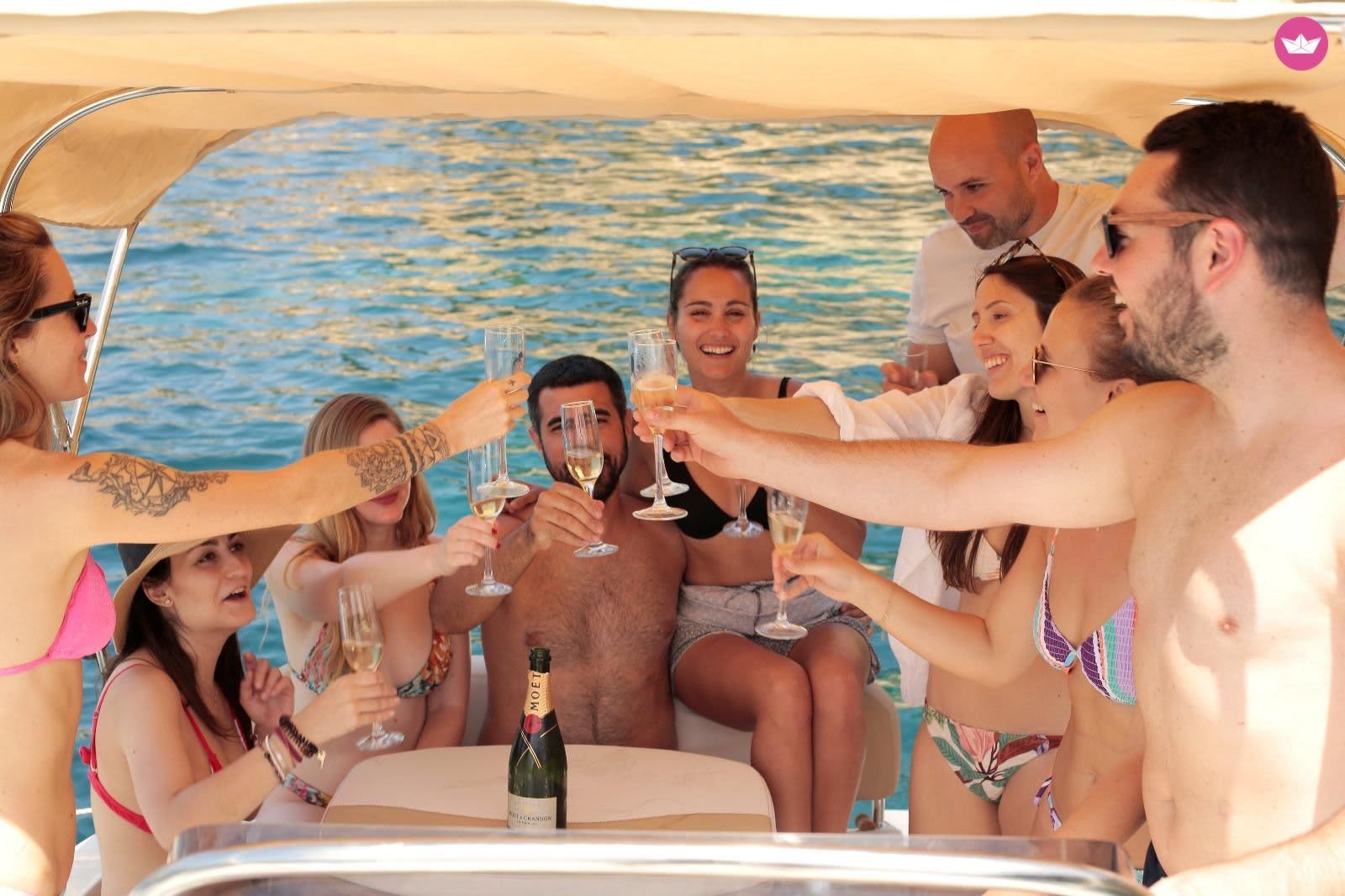 Criques cachées et eaux cristallines de Majorque – Une journée complète de découverte côtière