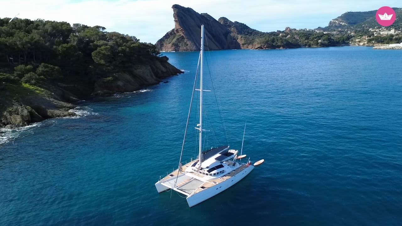 Journée unique sur-mesure en catamaran – La Ciotat