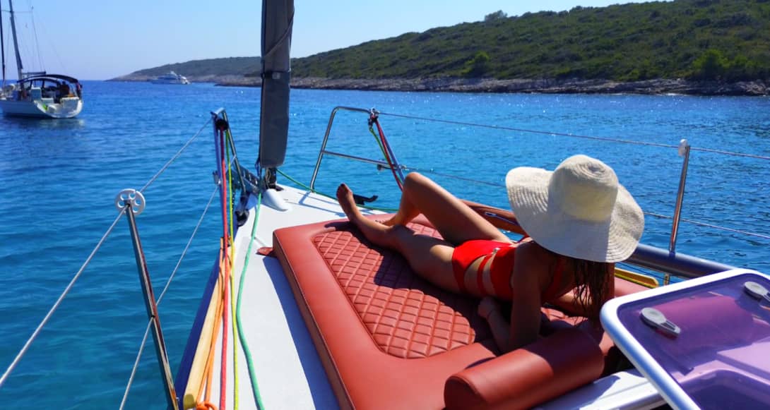 Excursion d'une journée complète en voilier de luxe aux îles Pakleni