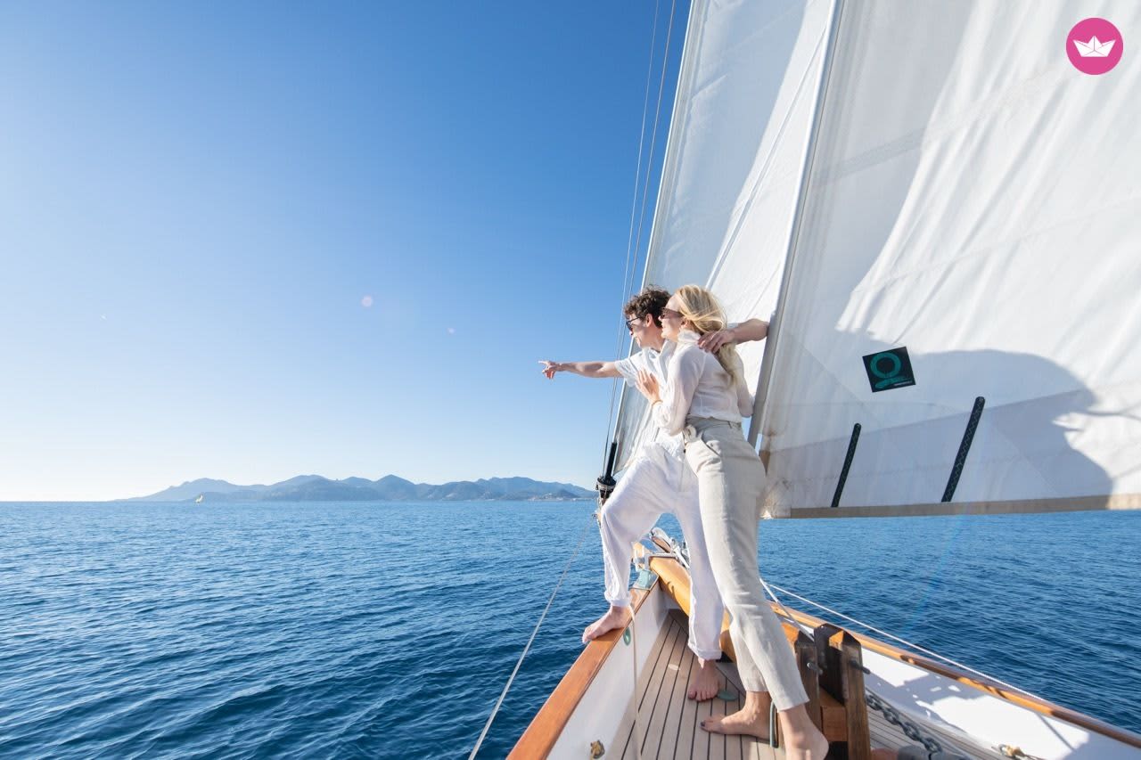 Luxury Sunset Sailing Experience in Cannes