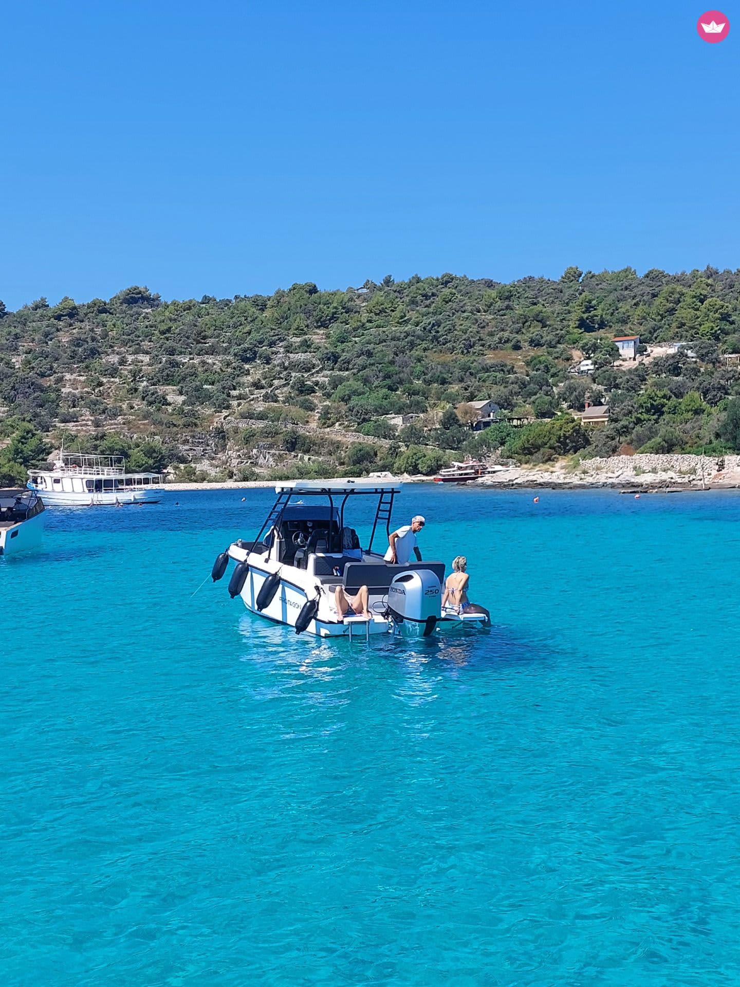 From Hvar Old Town to Pakleni Islands – Full Day Tour