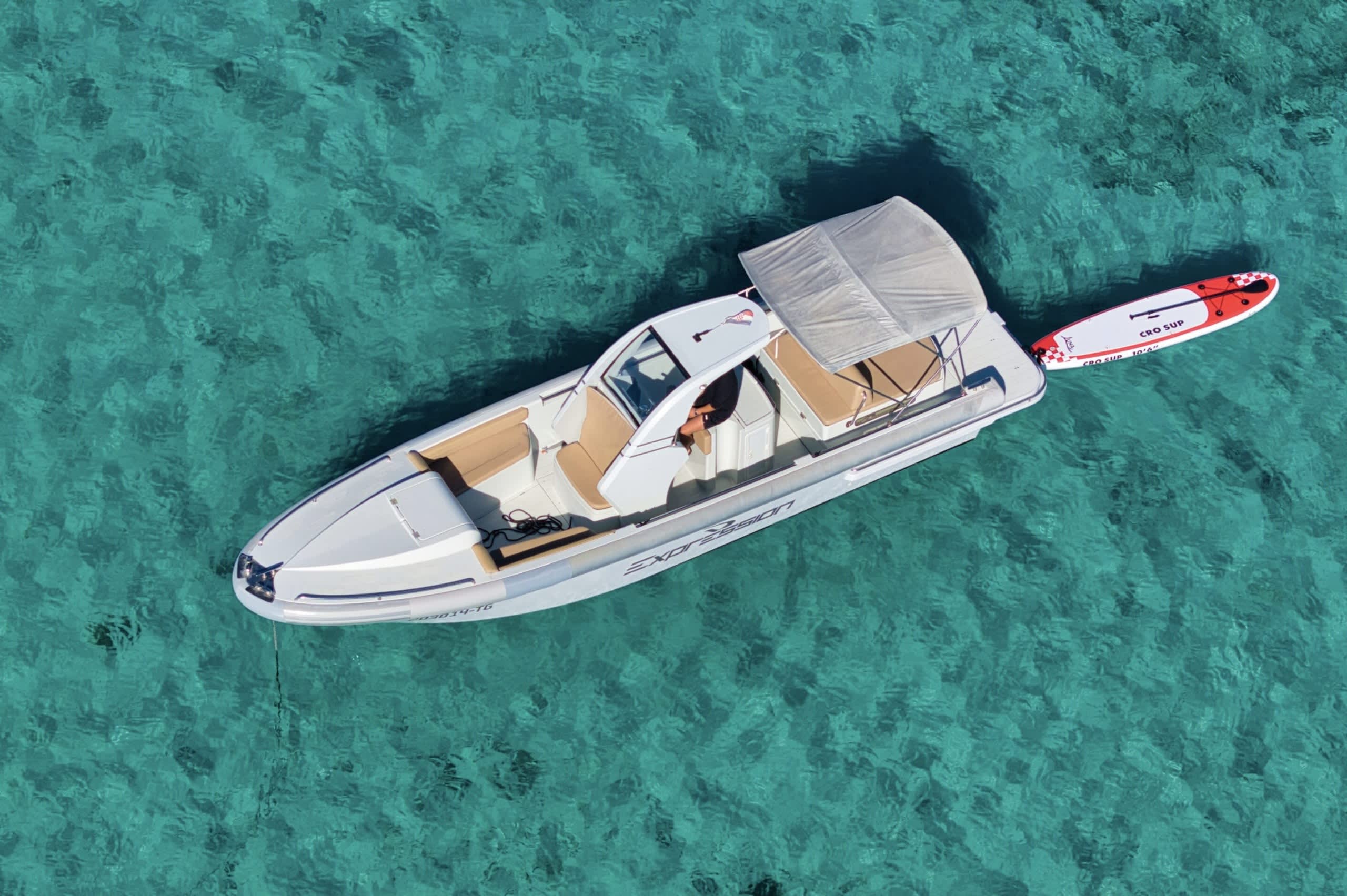 Entdecken Sie Splits Küste: Ein kompletter Tagesausflug an Bord eines Motorboots