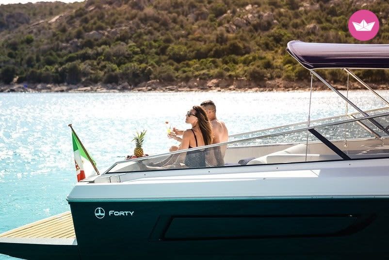 Escursione di un giorno nell'Arcipelago della Maddalena: tra paesaggi naturali e ricchezze storiche