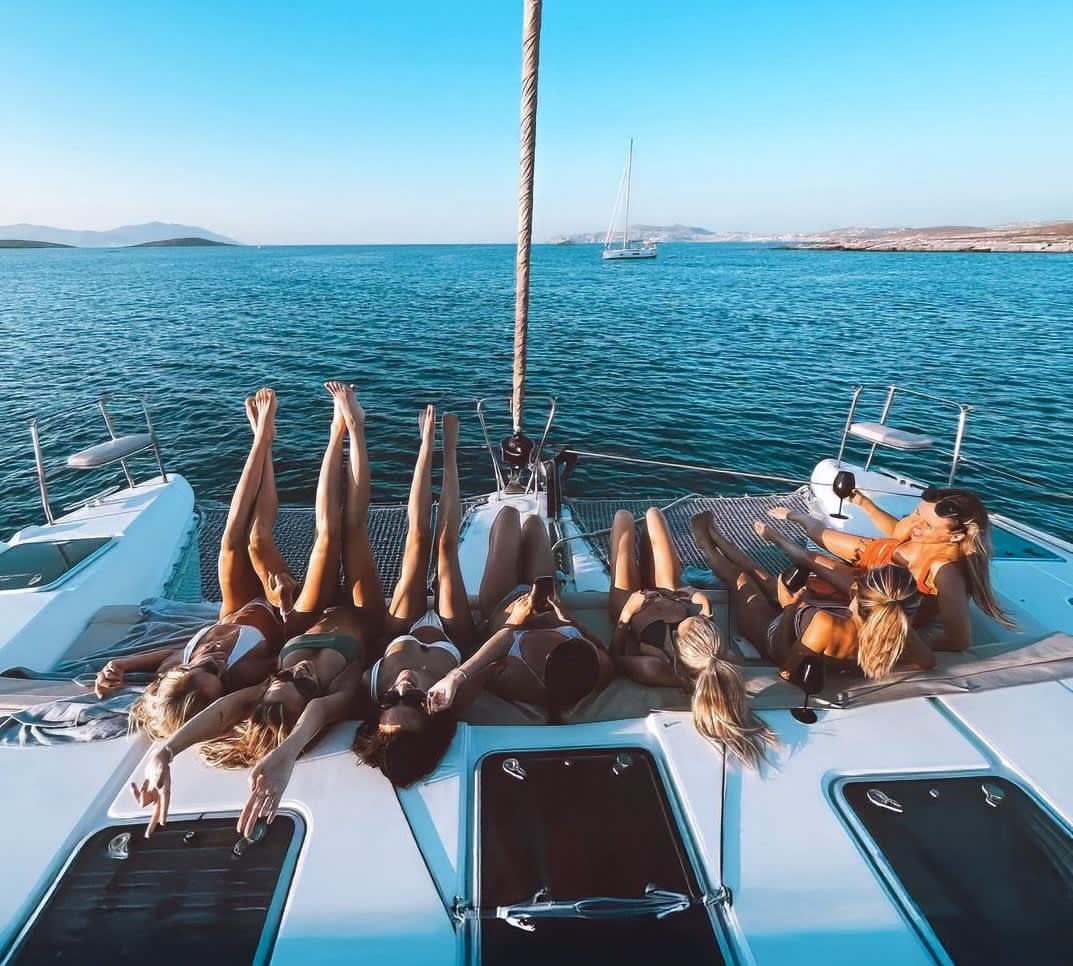 Relaxamento Perfeito: Uma Escapada de Luxo Privada de 5 Horas em Catamarã em Mykonos