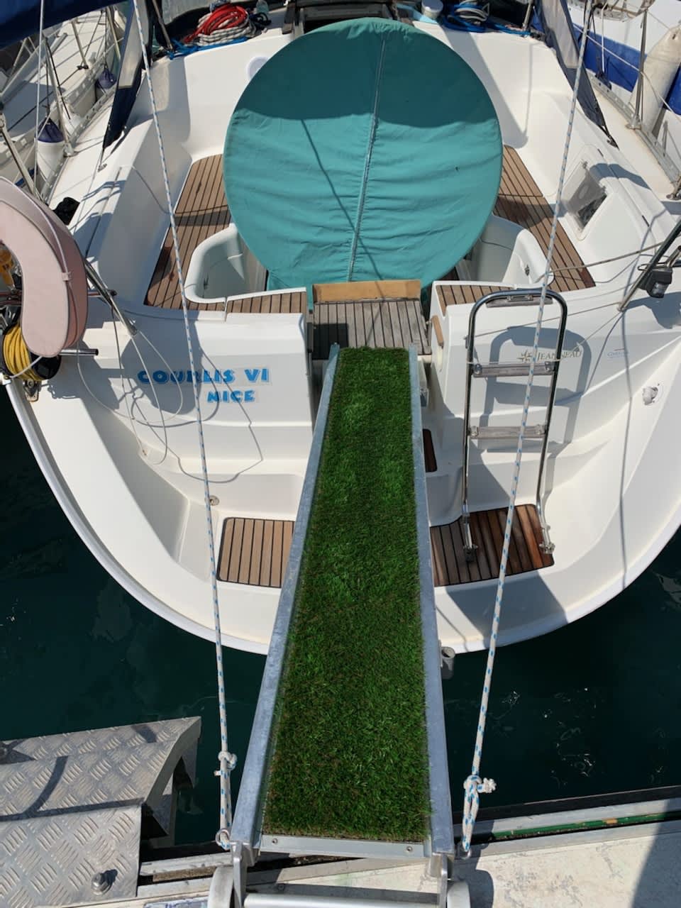 Votre escapade privée à Villeneuve-Loubet : 9 h de pure liberté et de bonnes ondes