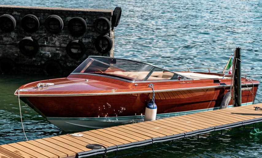 Geniet van 7 uur op een motorboot in Tremezzo.