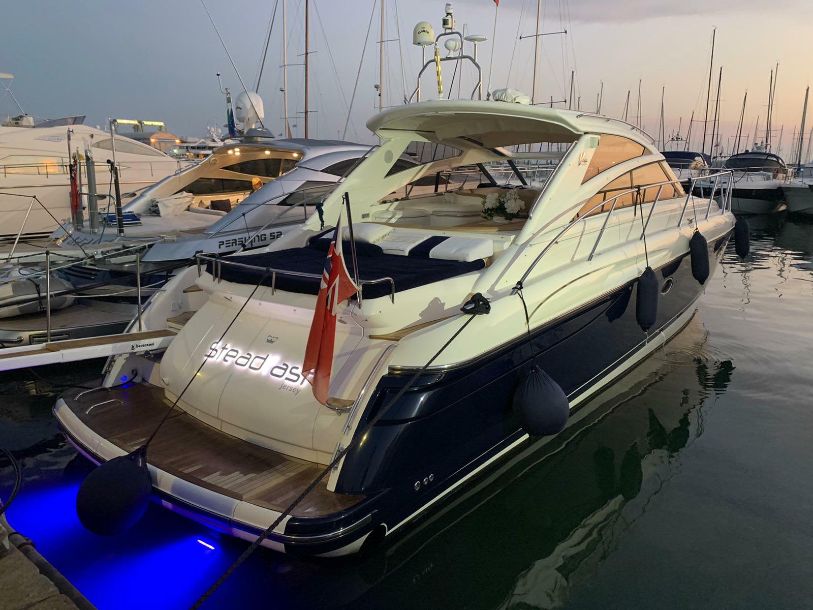 Versteckte Riviera: Halbtägige Bootstour nach Camogli und Punta Chiappa